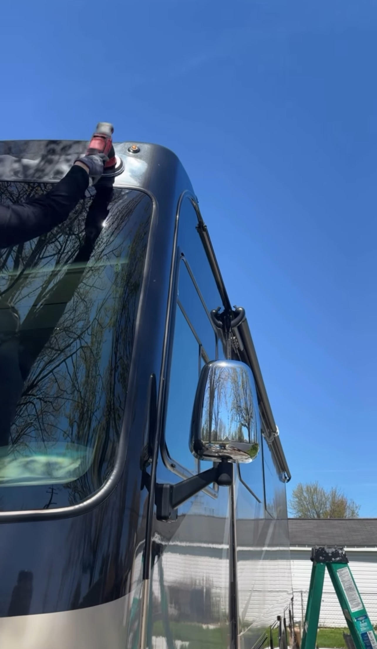 Mobile RV Detailing
